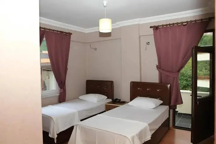 Арсин: Cansizoglu Hotel