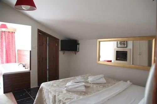 Сайл: Küçük Ev Motel