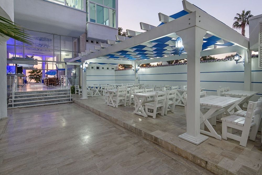 Кемер: Olimpos Beach Hotel by RRH&R