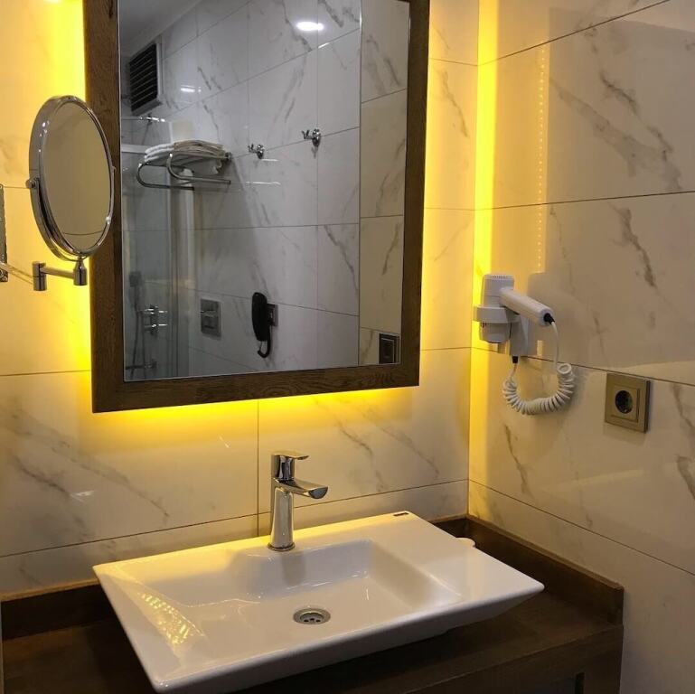 Арсин: Dedehan Otel