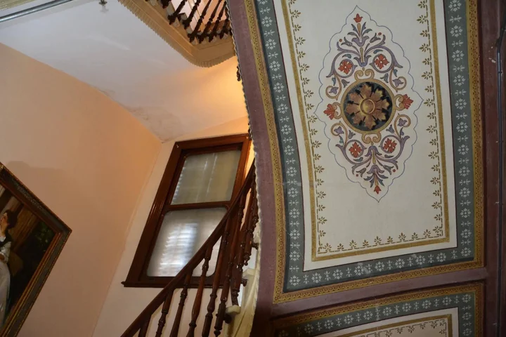 Бююкада: Büyükada Anastasia Meziki History Mansion