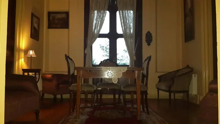 Бююкада: Büyükada Anastasia Meziki History Mansion