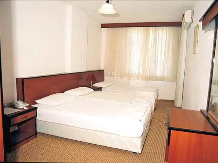 Кумлуджа: Cengiz Kaan Hotel