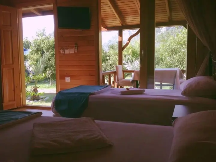Чиралы: Turkuaz Bungalows