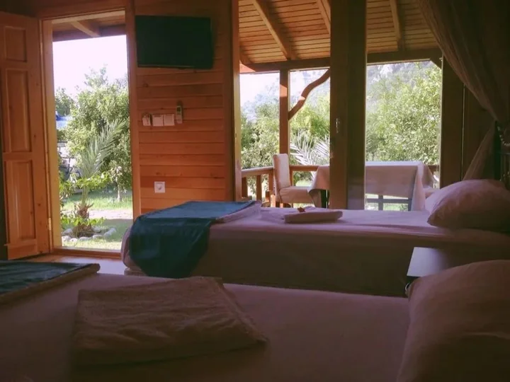 Чиралы: Turkuaz Bungalows