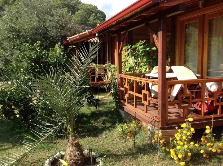 Чиралы: Turkuaz Bungalows