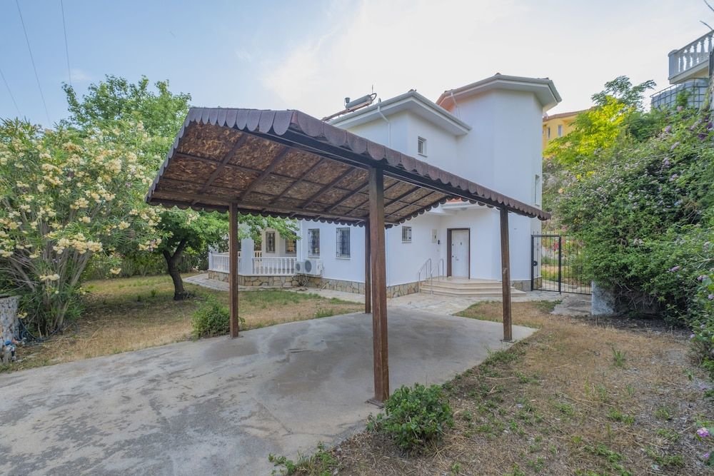 Даламан: Infinity Ladybird Villa