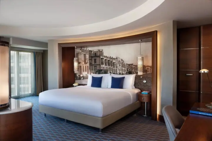 Измир: Renaissance Izmir Hotel