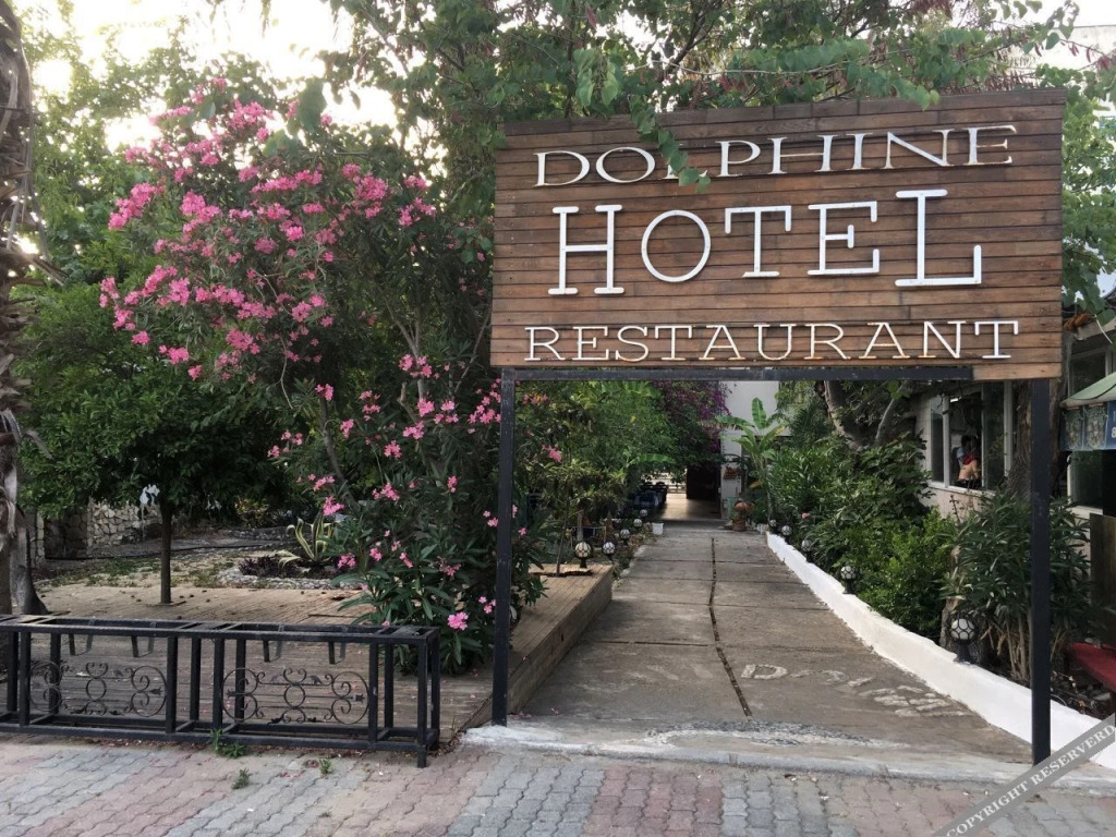 Анамур: Otel Dolphine