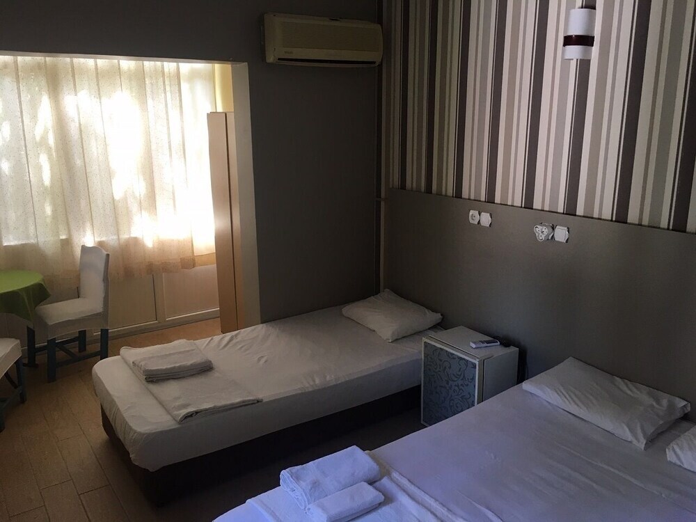 Анамур: Otel Dolphine