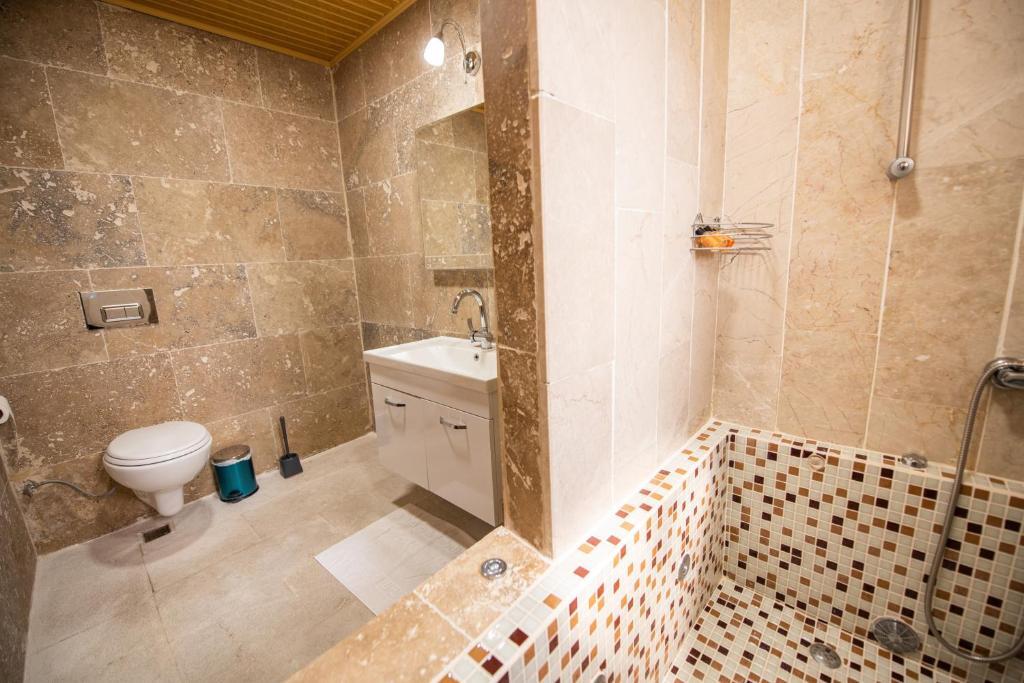 Учисар: Capiedra Hotel