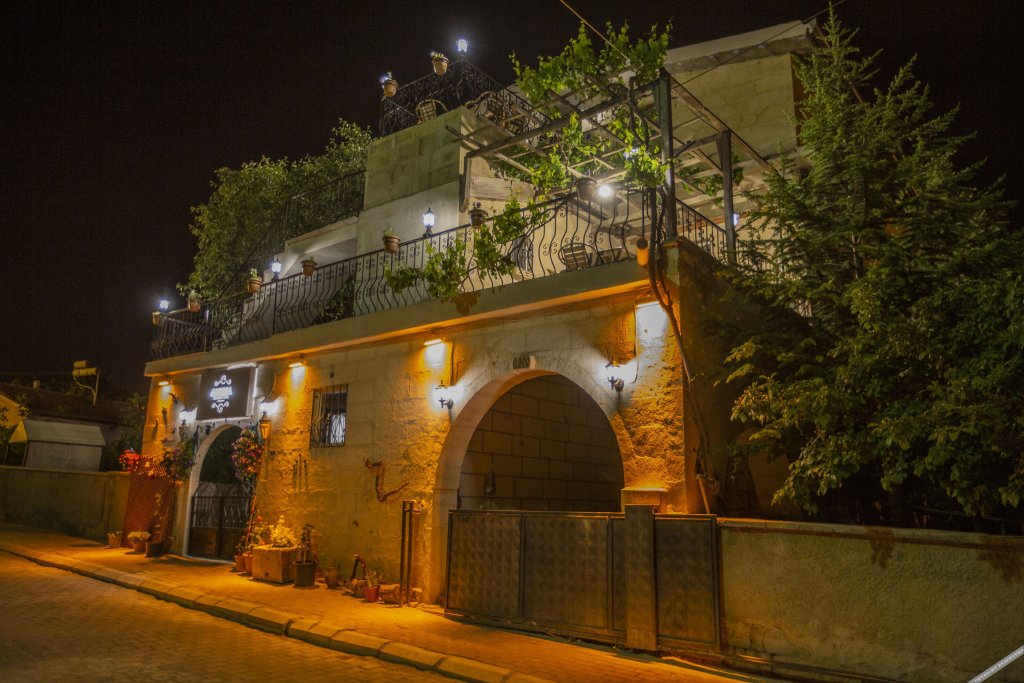 Учисар: Capiedra Hotel