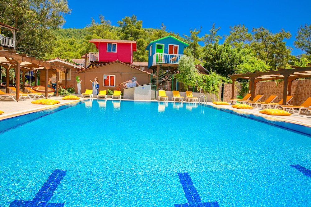 Кумлуджа: Olimpos Salinas Wooden Houses