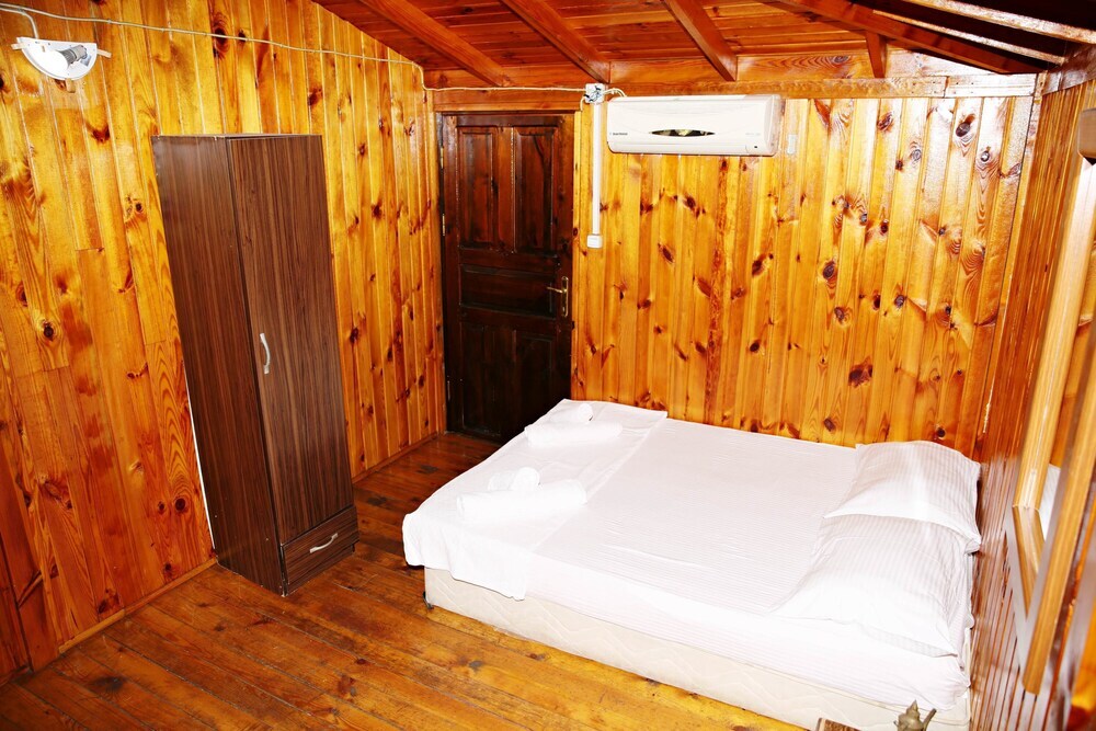 Кумлуджа: Olimpos Salinas Wooden Houses