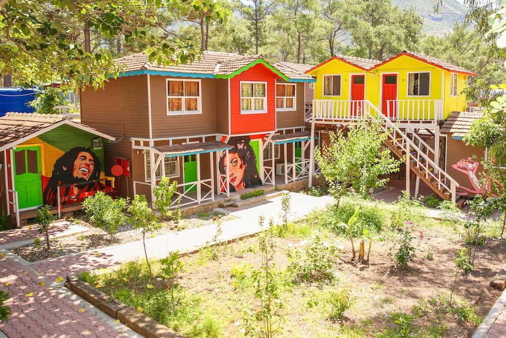 Кумлуджа: Olimpos Salinas Wooden Houses