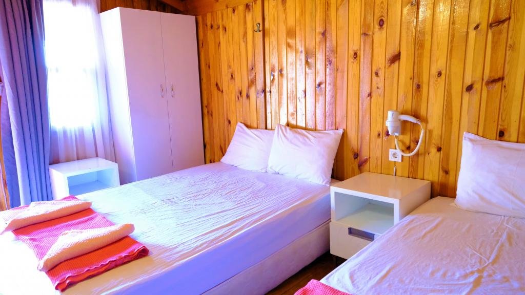 Кумлуджа: Olimpos Salinas Wooden Houses