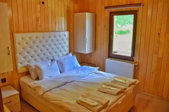 Узунгёль: Scala Otel