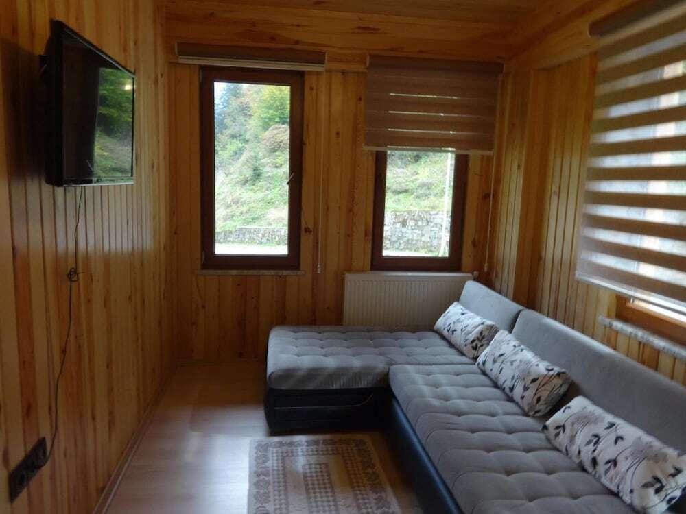 Узунгёль: Scala Otel