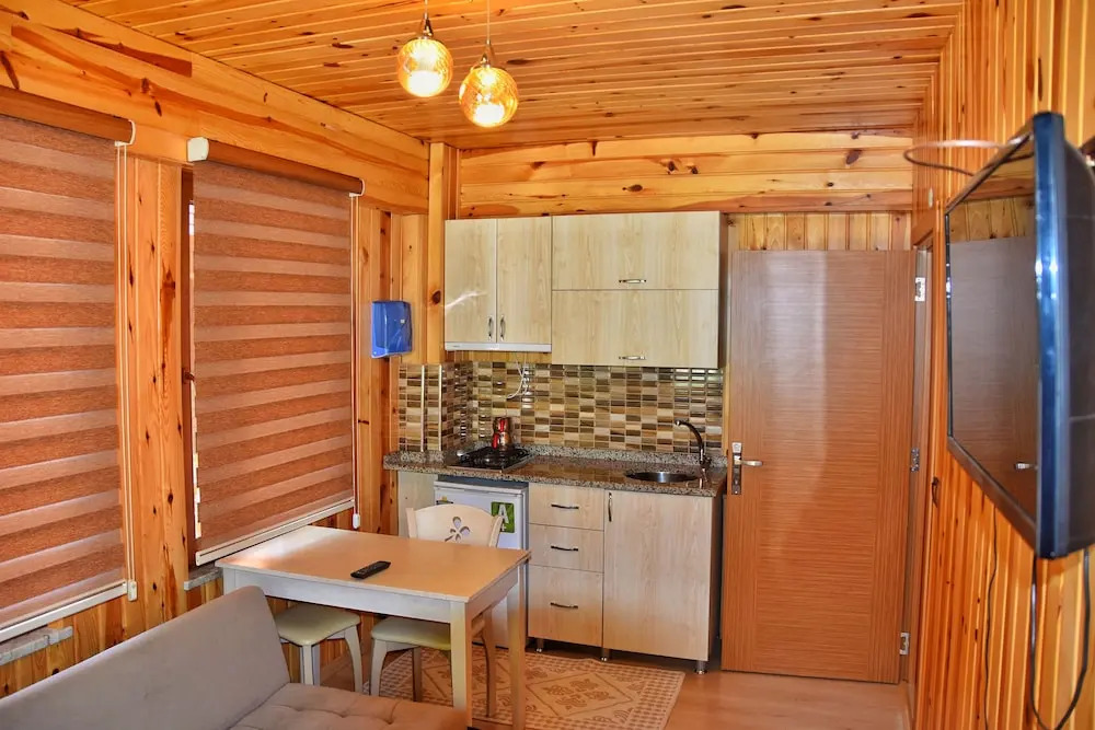 Узунгёль: Scala Otel
