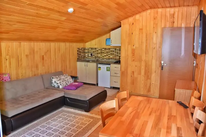 Узунгёль: Scala Otel