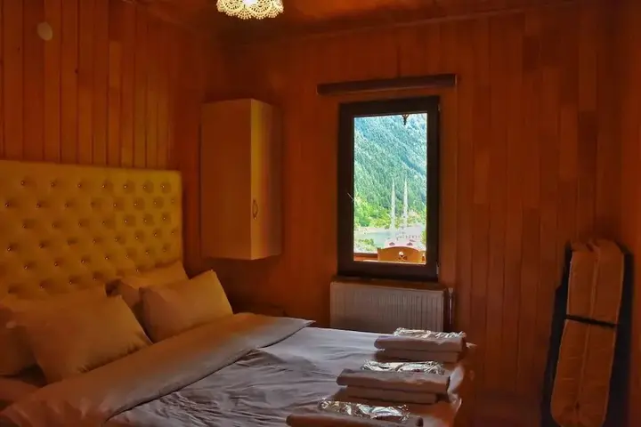 Узунгёль: Scala Otel