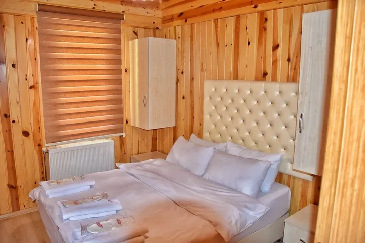 Узунгёль: Scala Otel