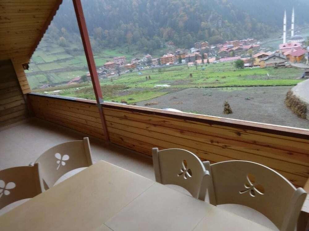 Узунгёль: Scala Otel