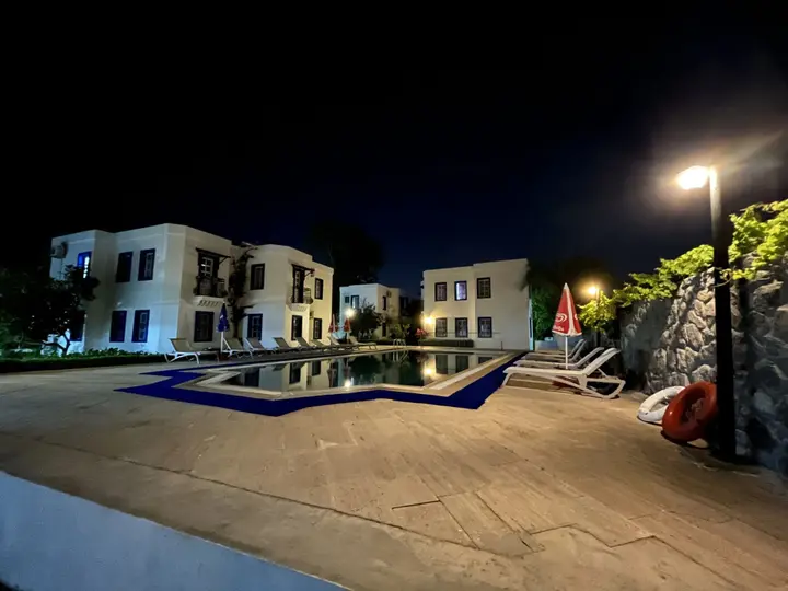 Яликавак: Ege Apartments