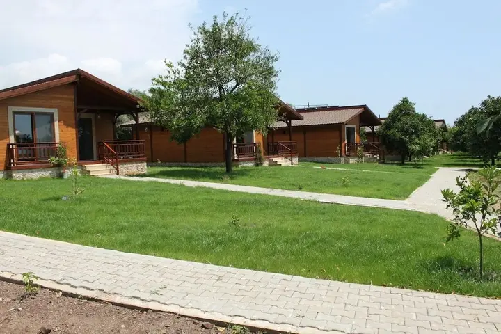 Чиралы: Villa Bilge