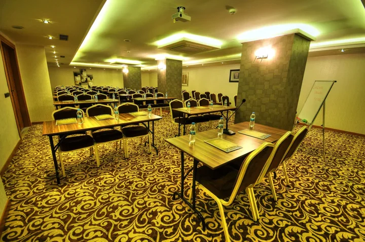 Адана: Golden Deluxe Hotel