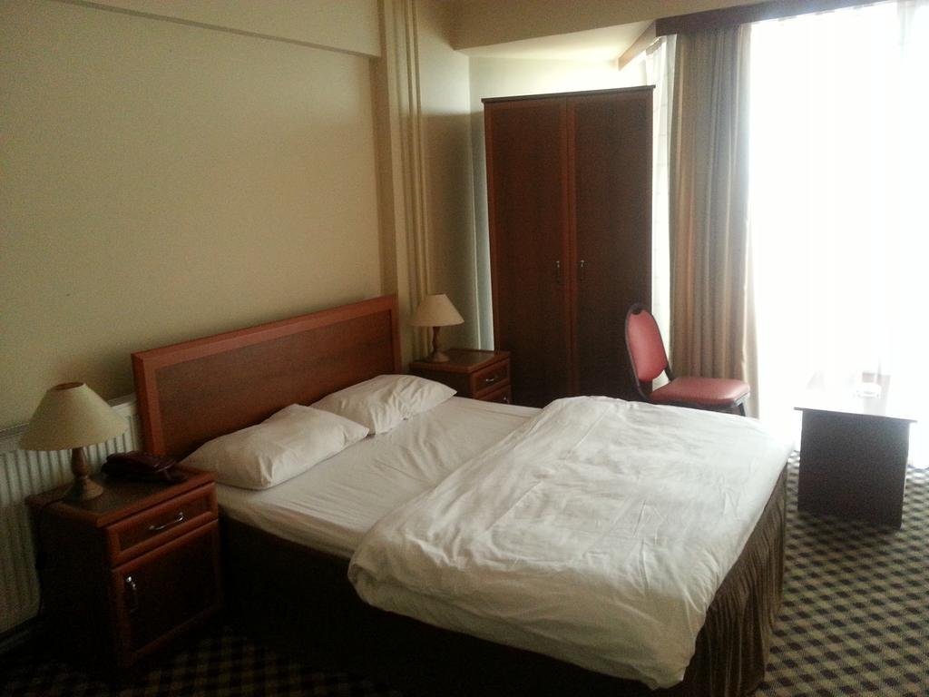Мармара: Hotel Helin