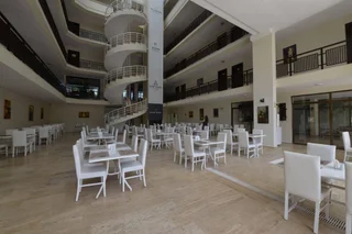 Кемер: Kaftans City Hotel by RRH&R