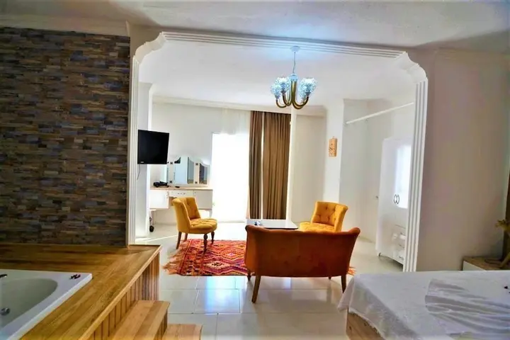 Анталья: Teras Evi
