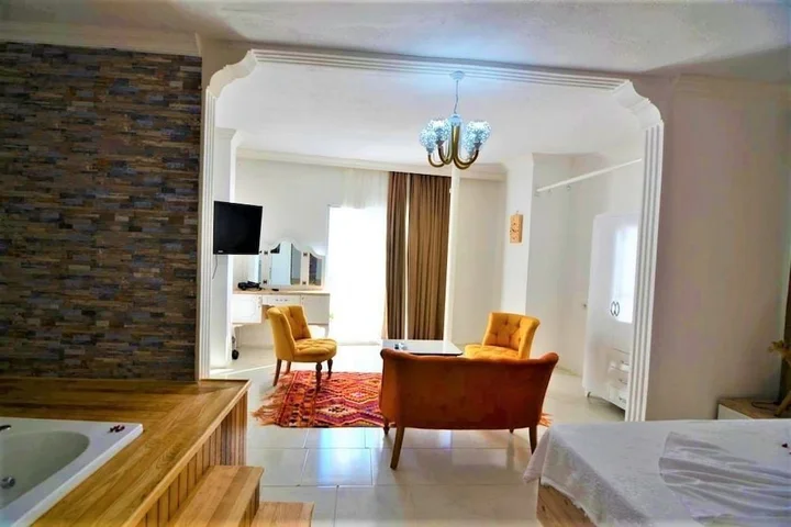 Анталья: Teras Evi