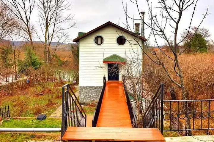 Сайл: Vira Creek House