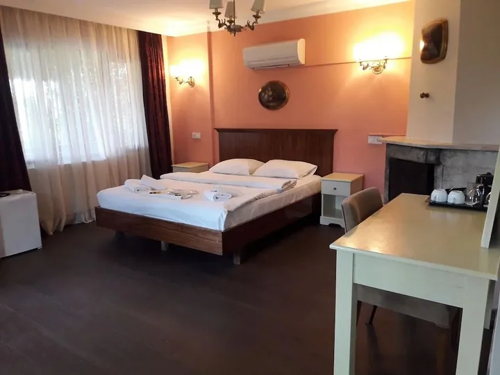 Сайл: Vira Creek House