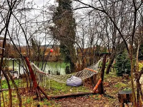 Сайл: Vira Creek House