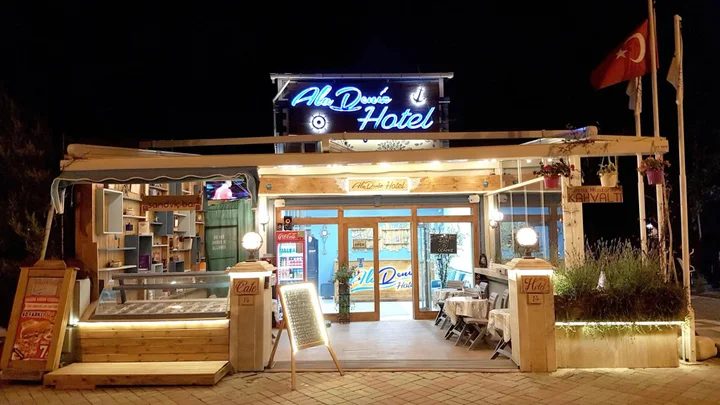Бююкчекмедже: AlaDeniz Hotel