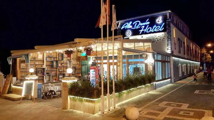 Бююкчекмедже: AlaDeniz Hotel