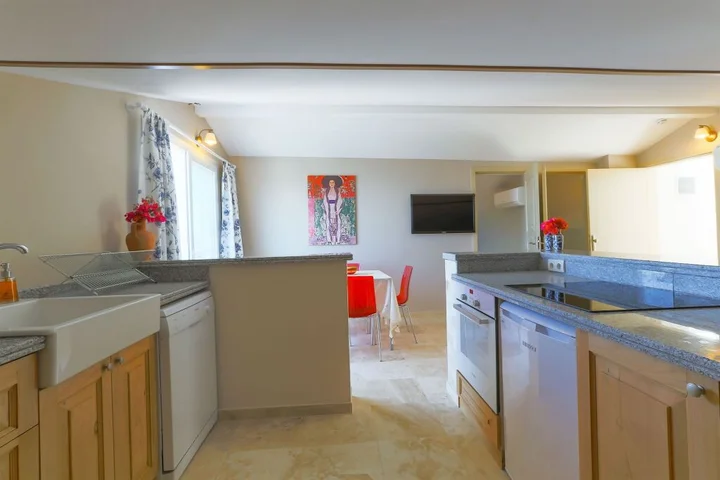 Каш: Saylam Suites