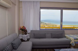 Айвалык: Nil Hotel