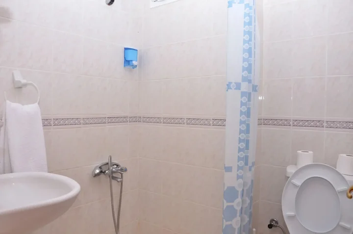 Айвалык: Nil Hotel