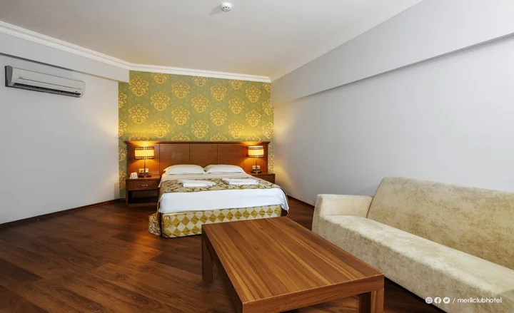 Турунч: Hotel Meril
