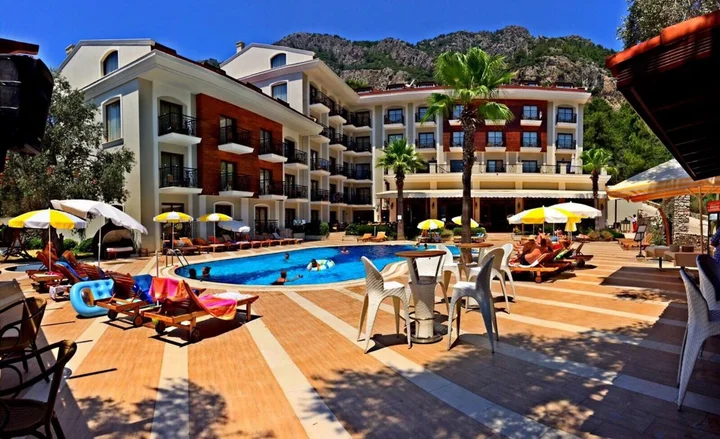 Турунч: Hotel Meril