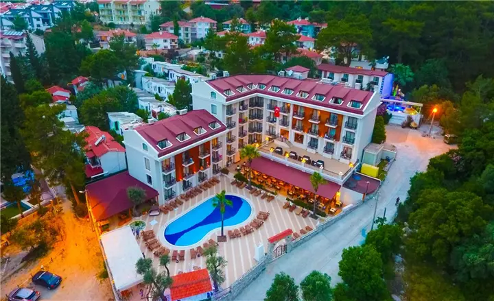 Турунч: Hotel Meril
