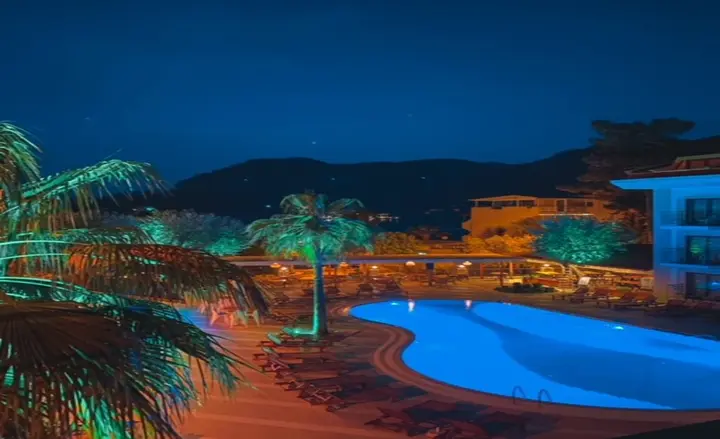 Турунч: Hotel Meril