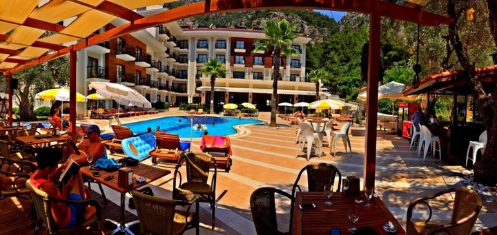 Турунч: Hotel Meril