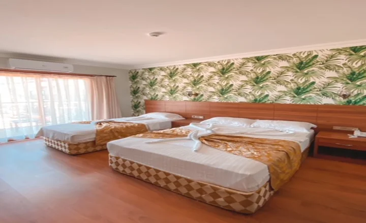Турунч: Hotel Meril