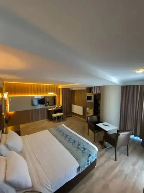 Усак: Usak Yucel Hotel