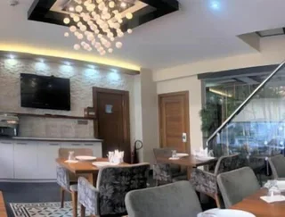 Измит: Izmit Saray Hotel